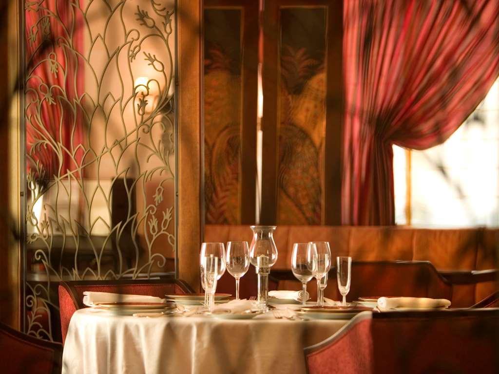 Royal Hotel Oran - Mgallery By Sofitel מסעדה תמונה