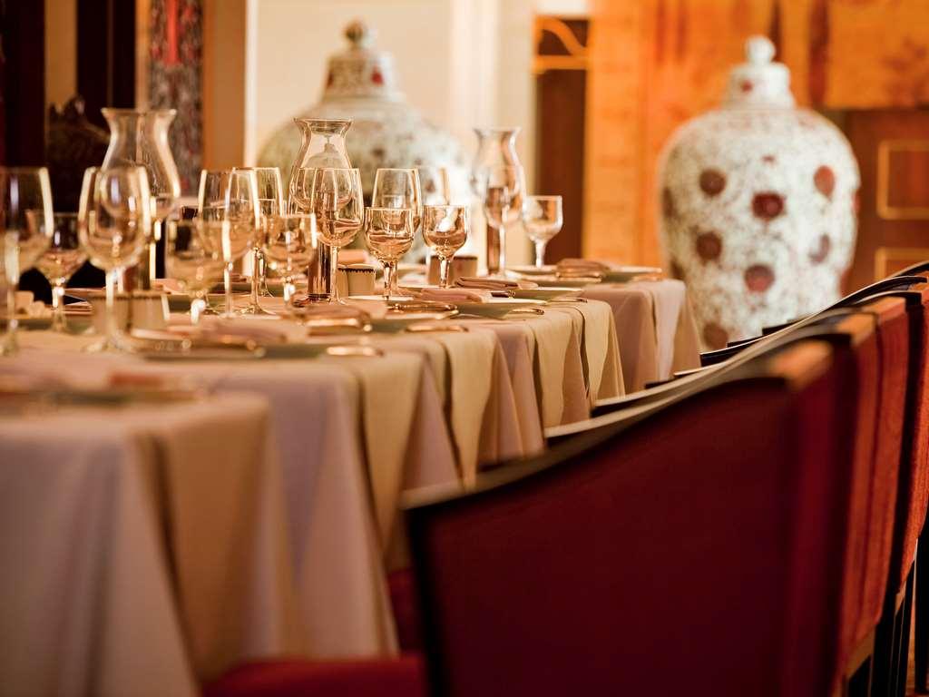 Royal Hotel Oran - Mgallery By Sofitel מסעדה תמונה